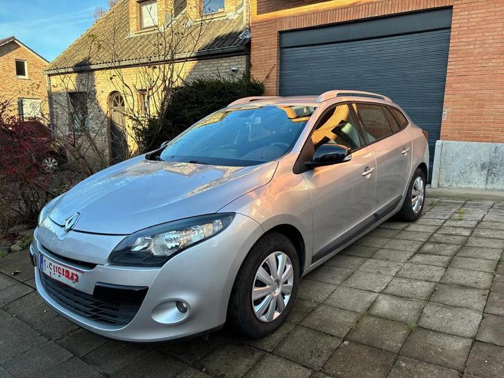 Renault Megane 1.5 dCi 110CV - BREAK - GPS - AIRCO - CRUISE, Auto's, Renault, Particulier, Mégane, Airbags, Airconditioning, Alarm