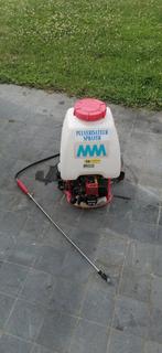 Rugsproeier/vernevelaar op benzine., Ophalen