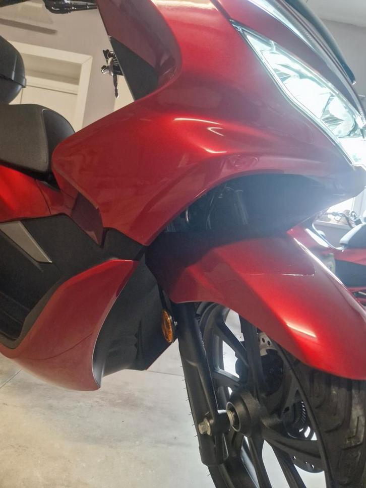 Pcx honda 530km 11/2020, Motos, Motos | Honda, Particulier, Scooter, jusqu'à 11 kW, ABS, Enlèvement