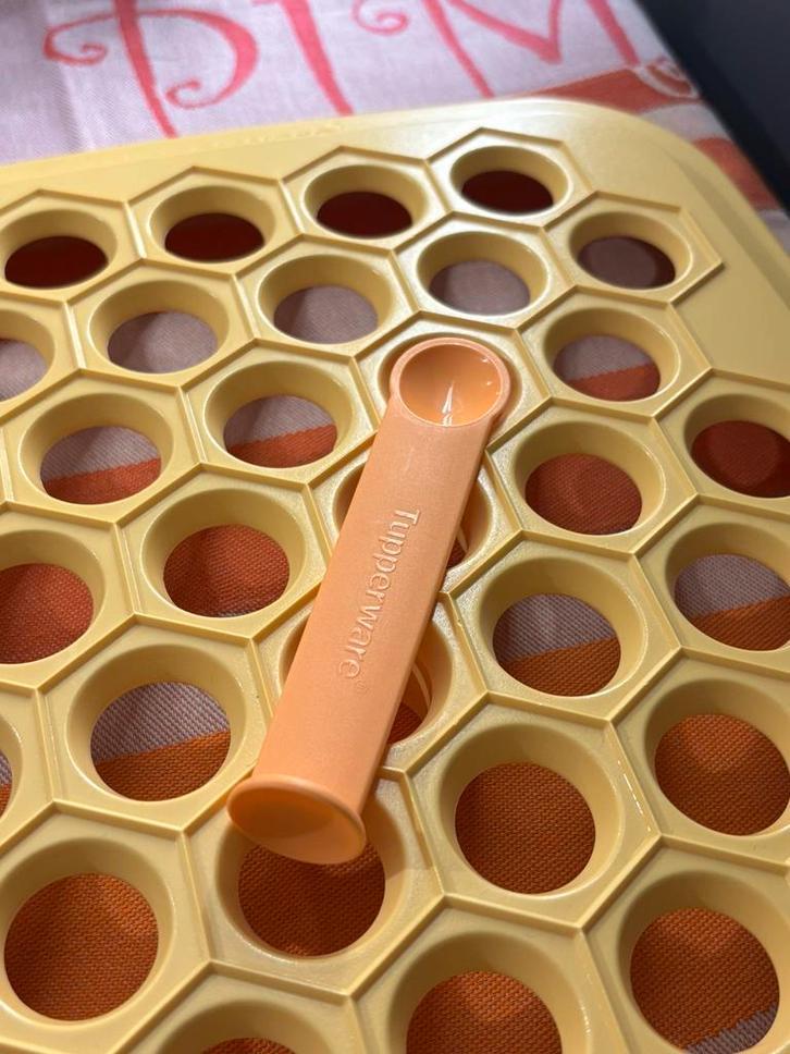 Tupperware ravioliplaat voor kookrecepten, Hobby en Vrije tijd, Taarten en Cupcakes maken, Nieuw, Ophalen of Verzenden