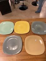 5assiettes plates Boch pastels expo 58, Maison & Meubles, Cuisine | Vaisselle, Comme neuf