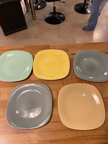 5assiettes plates Boch pastels expo 58