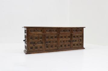 Vintage Spaans houten sideboard 1950s beschikbaar voor biedingen