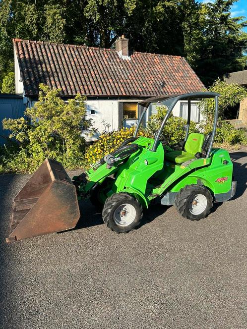 INKOOP gevraagd Avant kniklader JCB shovel Giant Knikmops, Zakelijke goederen, Machines en Bouw | Tuin, Park en Bosbouw, Ophalen