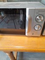 les fours à micro-ondes sont différents., Electroménager, Comme neuf, Enlèvement, Four à micro-ondes combiné, Plaque tournante