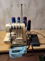 Singer Ultralock 14U234 overlockmachine naaimachine, Hobby en Vrije tijd, Naaimachines en Toebehoren, Ophalen, Zo goed als nieuw