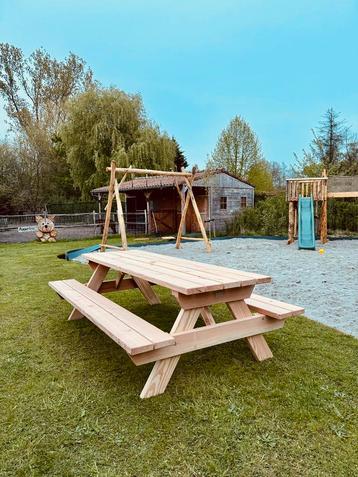 Picknicktafels Douglas hout beschikbaar voor biedingen