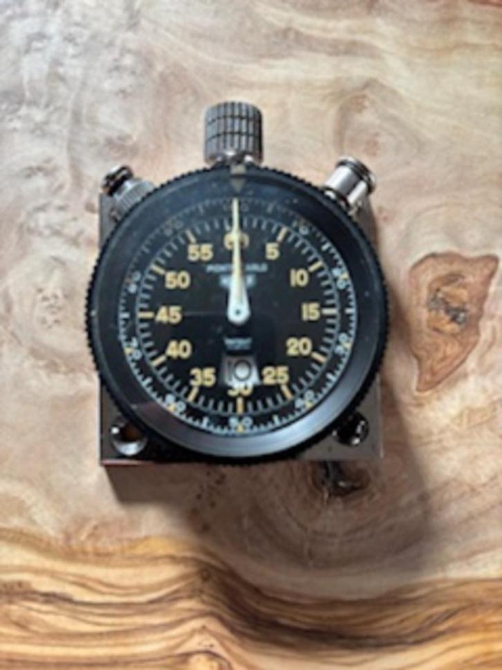 Heuer Monte Carlo chronomètre de rallye, Handtassen en Accessoires, Horloges | Antiek, Zakhorloge, Overige merken, Staal, 1960 of later