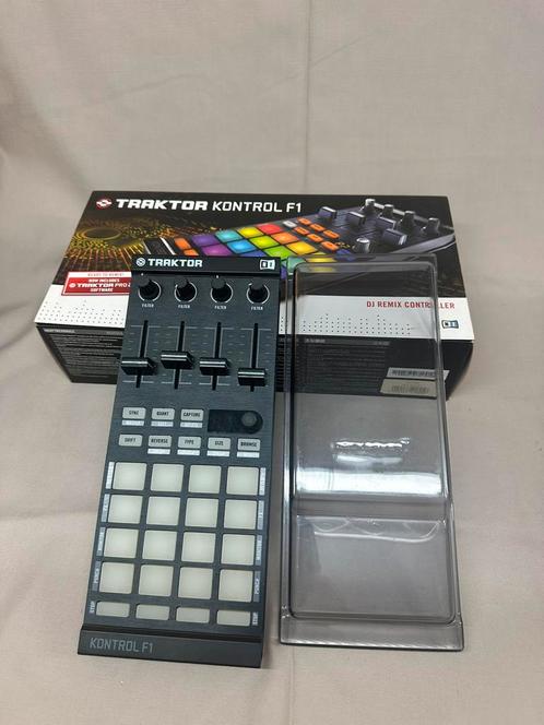 Native Instruments Kontrol F1 + stofkap + orig.doos, Muziek en Instrumenten, Midi-apparatuur, Zo goed als nieuw, Ophalen of Verzenden
