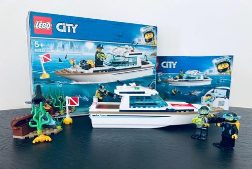 LEGO city diving jacht 60221, Kinderen en Baby's, Speelgoed | Duplo en Lego, Zo goed als nieuw, Lego, Complete set, Ophalen of Verzenden