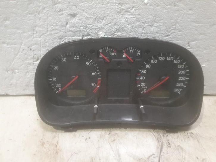 COMPTEUR DE VITESSE Golf IV (1J1) (1jo-919-861-d), Autos : Pièces & Accessoires, Tableau de bord & Interrupteurs, Volkswagen, Utilisé
