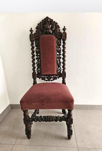 Antieke stoelen 2 stuks beschikbaar voor biedingen