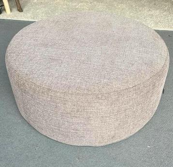 Beige lage poef -Sits beschikbaar voor biedingen