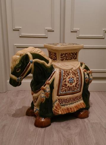 VINTAGE PLANTENSTAANDER PLANTENTAFEL KERAMIEKEN PAARD beschikbaar voor biedingen