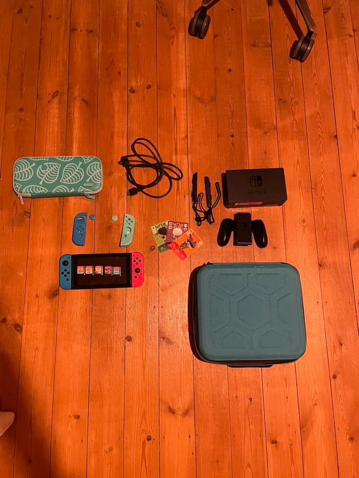 Nintendo switch, Games en Spelcomputers, Spelcomputers | Nintendo Consoles | Accessoires, Zo goed als nieuw, Switch, Ophalen