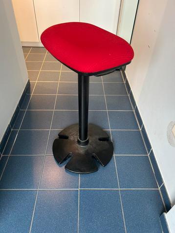Barkruk Steelcase, in hoogte verstelbaar en draaibaar beschikbaar voor biedingen