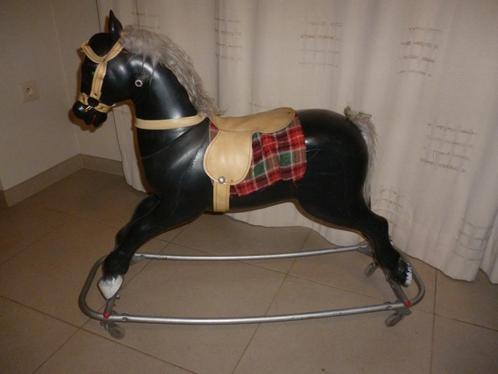 Vieux jouet cheval vintage sixties jouet cheval roulettes, Antiquités & Art, Curiosités & Brocante, Enlèvement ou Envoi