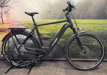 Cube Kathmandu – Premium Electrische Trekkingfiets - 62CM beschikbaar voor biedingen