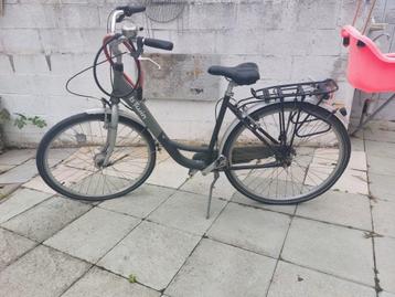 fiets beschikbaar voor biedingen