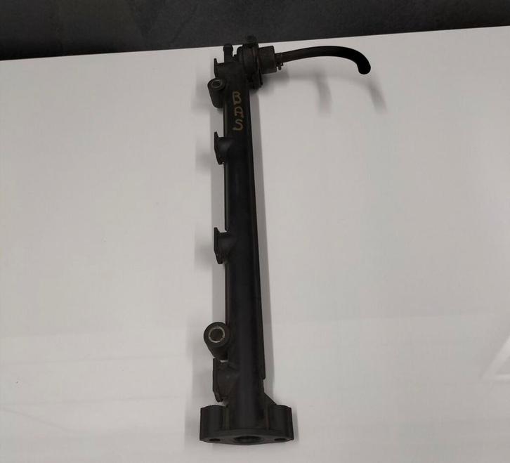 Rover Metro/100/200/400/25/45 MG ZR/ZS/F/TF fuel rail oem, Auto-onderdelen, Brandstofsystemen, MG, Rover, Gebruikt, Ophalen of Verzenden