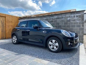 MINI One 1.5i Led Navigatie Carplay BT Pdc Slechts 40000km beschikbaar voor biedingen