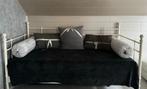 Éénpersoonsbed/zetel met kussens en 2 matrassen, Huis en Inrichting, Slaapkamer | Bedden, Crème, 90 cm, Eenpersoons, Metaal
