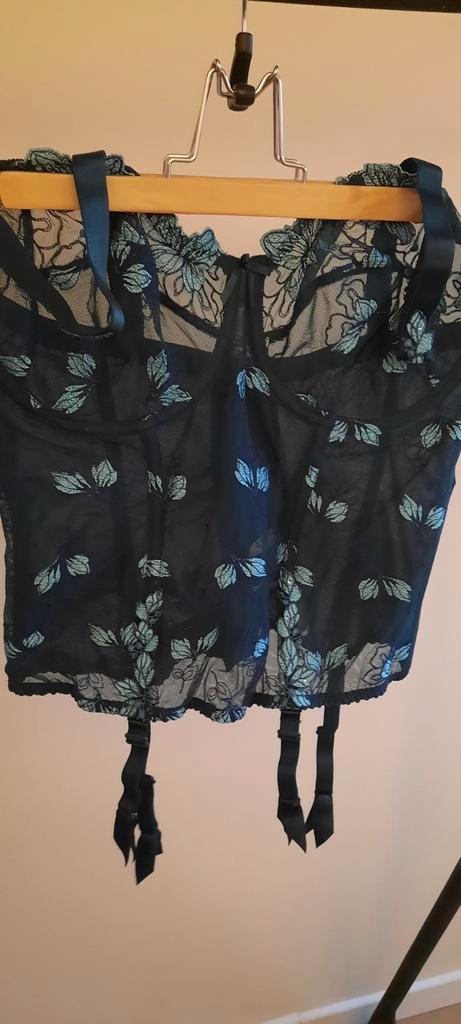 Corset superbement fini, Vêtements | Femmes, Sous-vêtements & Lingerie, Body ou Corset, Autres couleurs, Enlèvement ou Envoi