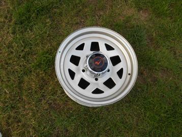 Daihatsu Rocky wielset 15 inch + centerkaps NIEUW beschikbaar voor biedingen