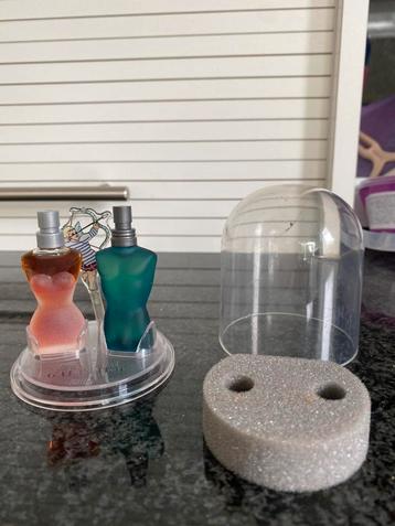 Mini parfum flesjes voor de echte verzamelaar beschikbaar voor biedingen