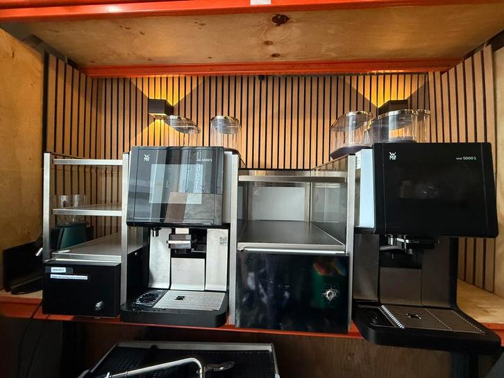Te Koop: Verschillende WMF 5000s, Electroménager, Cafetières, Utilisé, Café en grains, Cafetière, 10 tasses ou plus, Tuyau à Vapeur