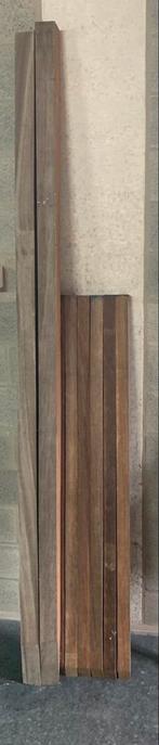 Lot nieuwe hardhouten palen met punt 10 stuks, Doe-het-zelf en Bouw, Hout en Planken, Ophalen, Zo goed als nieuw