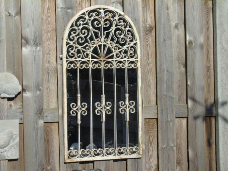 wandspiegel wit gepatineerd smeedijzeren raam..., Tuin en Terras, Tuinwanddecoratie, Nieuw, Ophalen