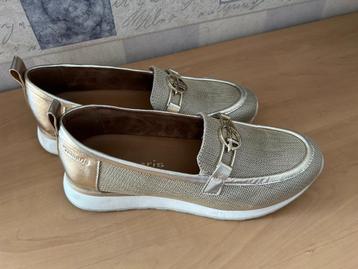 Schoenen Tamaris maat 40 zeer goede staat beschikbaar voor biedingen