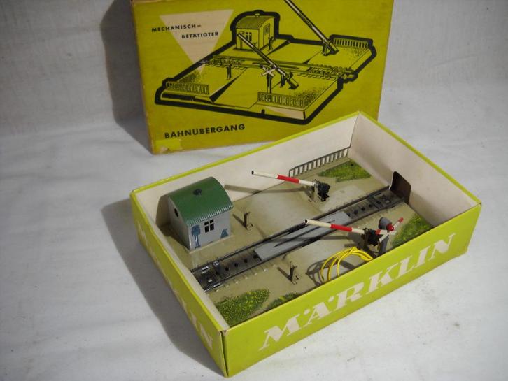 Märklin H0 7054 overweg, Hobby en Vrije tijd, Modeltreinen | H0, Gebruikt, Overige typen, Wisselstroom, Märklin, Analoog, Ophalen of Verzenden
