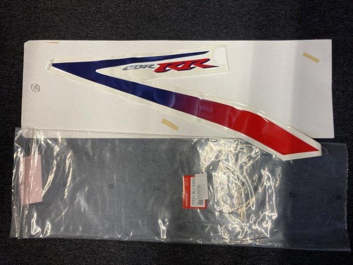 Fireblade cbr929RR bj 2000 sticker kontdeel rechts nieuw, Motoren, Onderdelen | Honda, Nieuw, Ophalen of Verzenden