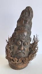 Statue totem, Racine de bambou, Dragos BAGIA, Roumanie