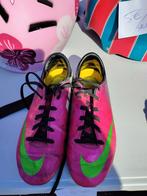 Meisjes voetbalschoenen NIKE, Sport en Fitness, Ophalen, Gebruikt