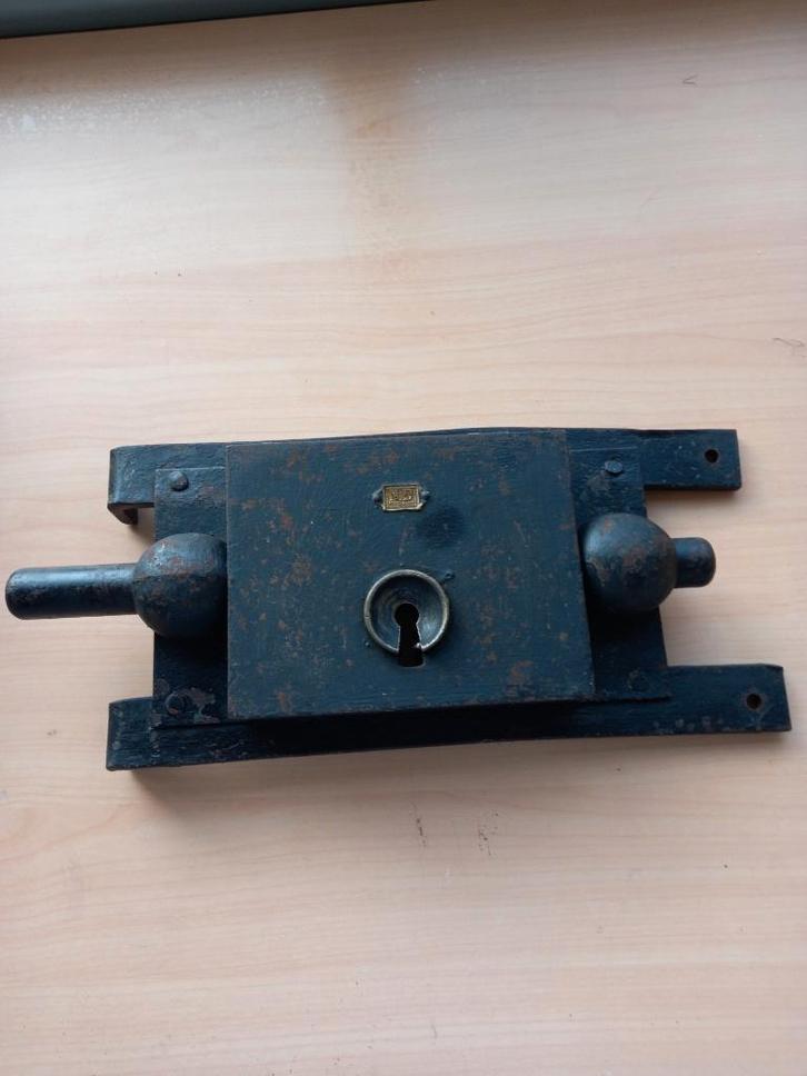 rare grosse serrure de prison, Antiquités & Art, Antiquités | Bronze & Cuivre, Enlèvement ou Envoi