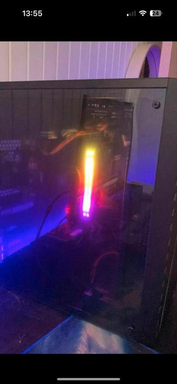 Pc te koop €150 beschikbaar voor biedingen