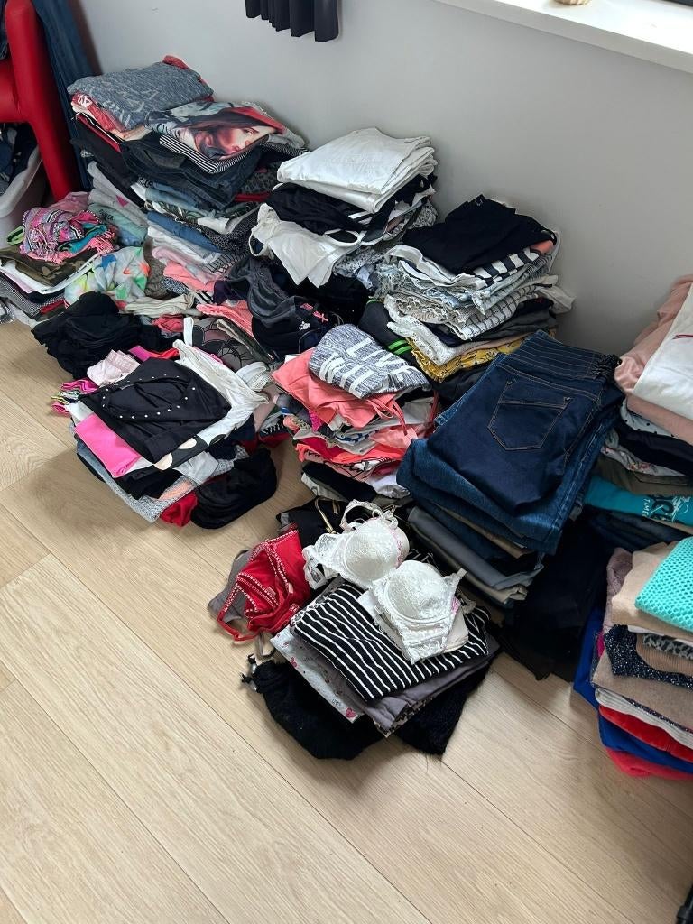 Uitverkoop kinderkleding, Ophalen, Zo goed als nieuw, Overige maten