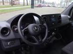 Mercedes-Benz Sprinter 317 CDI L3 METALLIC MBUX CAMERA, Auto's, Bestelwagens en Lichte vracht, Voorwielaandrijving, Stof, Zwart