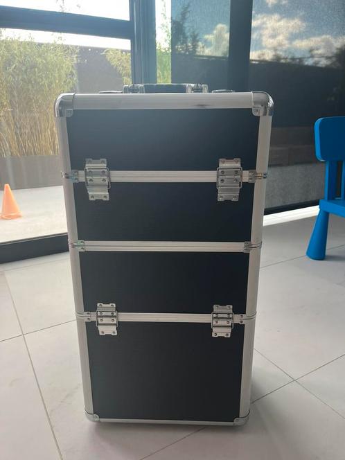 Koffer trolley schoonheidsspecialiste, Handtassen en Accessoires, Beautycases, Gebruikt, Zwart, Ophalen