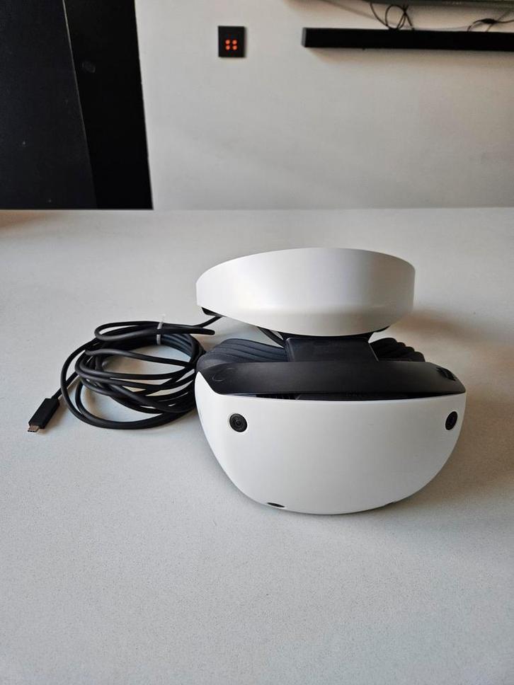 Playstation vr 2 bril en laadstation, Games en Spelcomputers, Virtual Reality, Zo goed als nieuw, Sony PlayStation, VR-bril, Ophalen