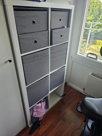 Armoire Kallax avec paniers tissus compris beschikbaar voor biedingen