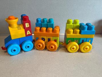 Mega Bloks vrachtwagen en trein (samen of apart) beschikbaar voor biedingen