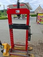 werkplaatspers mazzola w15 capaciteit 15 ton, Ophalen, Gebruikt