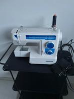 Naaimachine merk Medion met handleiding, Ophalen, Zo goed als nieuw, Naaimachine