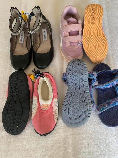 Kinderschoenen + pantoffels mt: 30., Kinderen en Baby's, Babykleding | Schoentjes en Sokjes, Gebruikt, Schoentjes, Ophalen