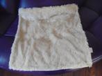 Belle housse beige en fourrure pour coussin, Maison & Meubles, Enlèvement ou Envoi, Comme neuf, Beige, Carré