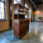 Vintage houten vitrinekast met geel glas, Ophalen of Verzenden, Kast